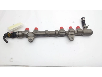 LISTWA WTRYSKOWA COMMON RAIL + CZUJNIK FIAT 1.3 JTD EU5 0445214239