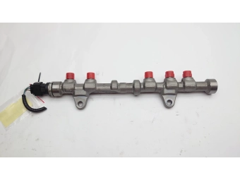 LISTWA WTRYSKOWA COMMON RAIL + CZUJNIK FIAT 1.3 MultiJet OPEL 1.3 0445214222