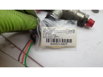 LISTWA WTRYSKOWA COMMON RAIL, CZUJNIK MASTER 2.5, 2.2 DCI MOVANO 0445214025