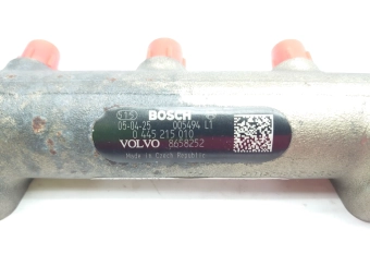 LISTWA WTRYSKOWA COMMON RAIL + CZUJNIK VOLVO V70 S60 XC90 2.4 D5 0445215010