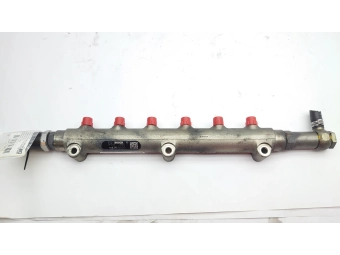 LISTWA WTRYSKOWA COMMON RAIL + CZUJNIK VOLVO V70 S60 XC90 2.4 D5 0445215010