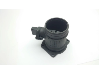 PRZEPŁYWOMIERZ BOSCH 0280218013 AUDI A4, A6, VW PASSAT B5 1.8