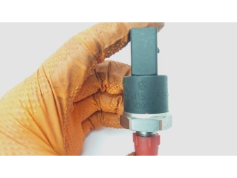 CZUJNIK CIŚNIENIA PALIWA BOSCH 0281002239 MERCEDES 2.7 CDI, VW LT 2.8 TDI