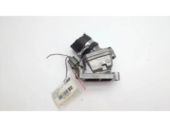 OBUDOWA TERMOSTATU VOLVO S80 V70 S60 XC90 XC70 2.4 D5 30650022