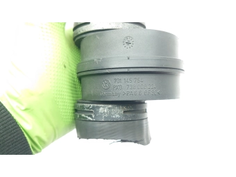 TŁUMIK SZMERÓW SSĄCYCH WĄŻ RURA INTERCOOLERA VW T3 T4 2.5 TDI 701145754