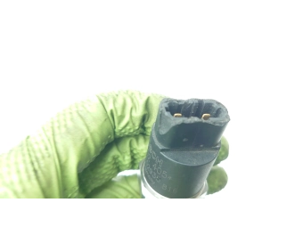 CZUJNIK CIŚNIENIA PALIWA LISTWAY CR IVECO DAILY 2.8 MASCOTT 2.8 0281002405