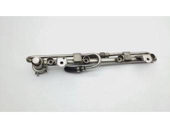 LISTWA WTRYSKOWA + ZAWÓR VW, AUDI, A4, A6, SEAT, SKODA 1.8 T 058133681B