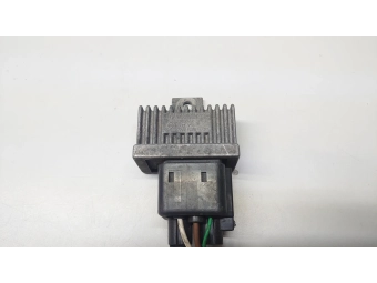 PRZEKAŹNIK ŚWIEC ŻAROWYCH RENAULT TRAFIC VIVARO 1.9DCI, 2.5 DCI