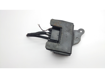 PRZEKAŹNIK ŚWIEC ŻAROWYCH Z UCHWYTEM MERCEDES W203 W638 2.2 CDI 2104400581