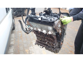 SILNIK SŁUPEK VW TRANSPORTER T5 T6 2.0 TDI CAA NISKI PRZEBIEG 123 TYSIĄCE KM