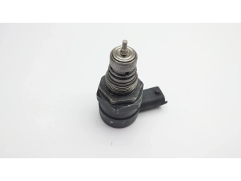 ZAWÓR REGULACJI CIŚNIENIA PALIWA CR BOSCH FIAT SAAB OPEL 1.9 150 0281002507