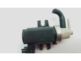 ELEKTROZAWÓ PODCIŚNIENIA TURBO VOLVO S60, V70, XC70, XC90 2.4 D5 30637251
