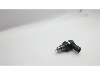 ZAWÓR REGULACJI CIŚNIENIA PALIWA BOSCH BMW M57 E87 E90 E83 E60 0281002481