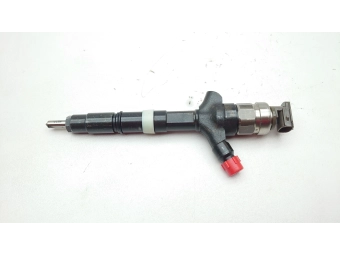 WTRYSKIWACZ DENSO 23670-0G010 TOYOTA AVENSIS 2.0 D-4D, COROLLA 2.0 D4D TEST