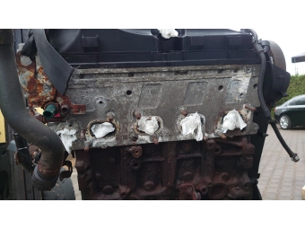 SILNIK SŁUPEK VW TRANSPORTER T5 T6 2.0 TDI CAA NISKI PRZEBIEG 123 TYSIĄCE KM