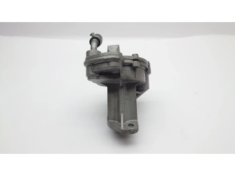 VACUM POMPA PRÓŻNIOWA VW LT 28 35 46 TRANSPORTER T4 VOLVO 2.5TDI 074145100D