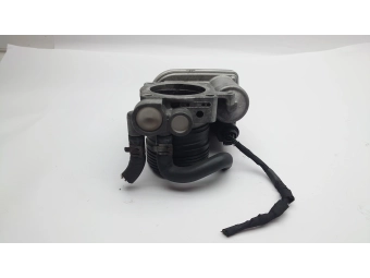 PRZEPUSTNICA KLAPA GASZĄCA AUDI A3 SEAT SKODA VW PASSAT 2.0 FSI 06F133062