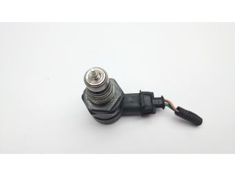 ZAWÓR REGULACJI CIŚNIENIA PALIWA CR AUDI A4 B7 A6 C6 2.7 3.0 TDI 0281002665