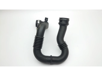 PRZEWÓD RURA WĄŻ INTERCOOLERA TURBO TRAFIC 2.0DCI, VIVARO CDTI 8201068612