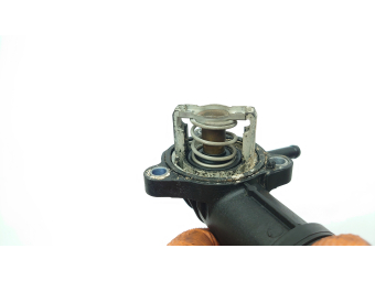 TERMOSTAT Z OBUDOWĄ FIAT OPEL ALFA 1.3 MJET, CDTI 09-18