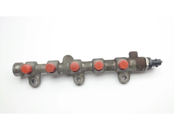 LISTWA WTRYSKOWA COMMON RAIL RENAULT TRAFIC II VIVARO 2.0 DCI 0445214251