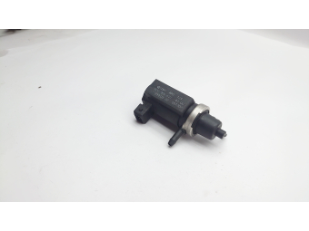 ELEKTROZAWÓR PODCIŚNIENIA TURBO AUDI A4 VW PASSAT SUPERB 2.5 TDI 8D0906627