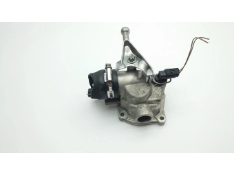 TERMOSTAT Z OBUDOWĄ MERCEDES W211, W203, W204, W211 2.2 2.7 CDI A6462000915