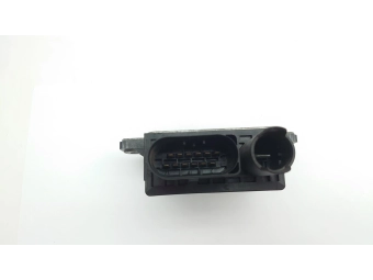 PRZEKAŹNIK ŚWIEC ŻAROWYCH BMW 2.0D N47 E90, E60 E87 120D E83 E84 779800006