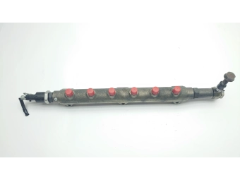 LISTWA WTRYSKOWA COMMON RAIL + CZUJNIK VOLVO V70 S60 XC90 2.4 D5