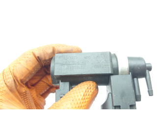 ELEKTROZAWÓR PODCIŚNIENIA TURBO AUDI A6 C5, A8 2.5 TDI 7.21903.22 059906627