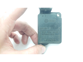 PRZEPŁYWOMIERZ POWIETRZA VW, AUDI 1.6-2.0 I 94-10