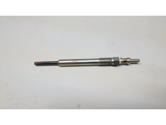 ŚWIECA ŻAROWA OEM FIAT NGK 1.3 MULTIJET FIAT, OPEL CDTI, EU5 4.3V 55210051