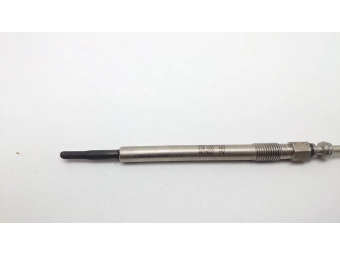 ŚWIECA ŻAROWA BERU OE VOLVO 2.4 D5 V70, S60 XC90 276002402