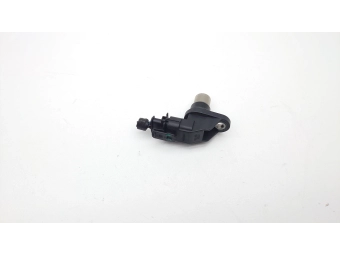 CZUJNIK POŁOŻENIA WAŁKA VOLVO S80 V70 S60 XC90 2.4 D5 8631533