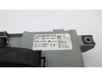 MODUŁ BSI SKRZYNKA BEZPIECZNIKÓW FIAT DOBLO II III OPEL COMBO D 00519217570